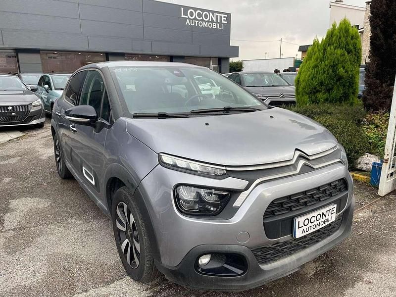 Argento Usata 2024 Citroën C3 PureTech Due volumi | 12.990 € (Ottimo prezzo) - Immagine 1/2