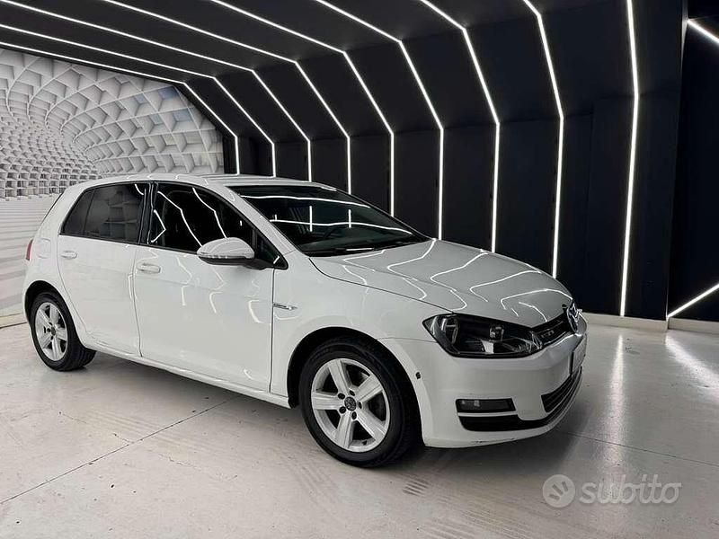 Usata VW Golf VII 110 CV (80 kW) 2015 Bianco Berlina