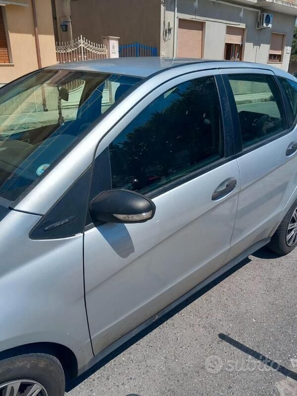 Usata Mercedes A200 109 CV (80 kW) 2006 Grigio Utilitaria