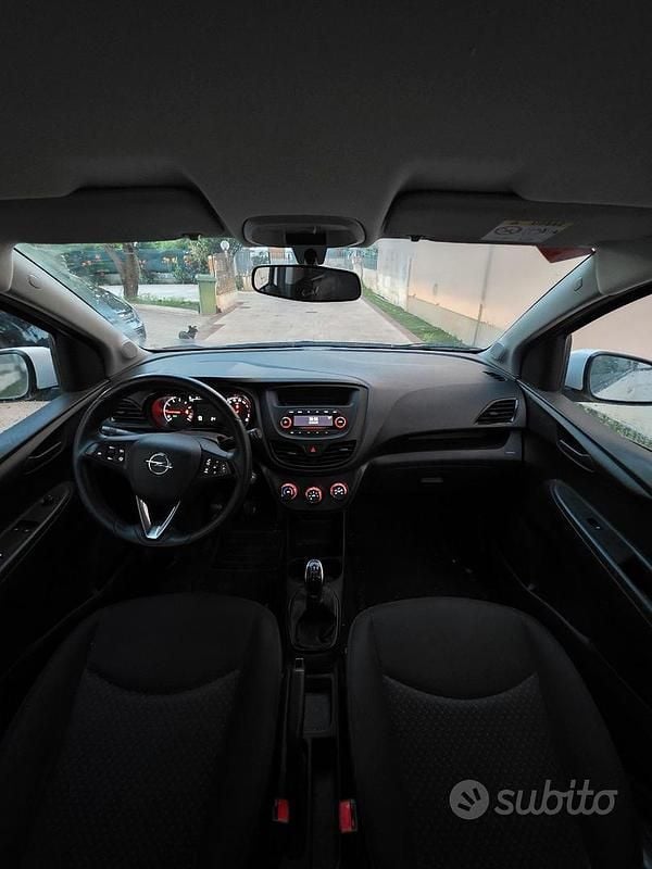 Usata Opel Karl Rocks S 75 CV (55 kW) 2018 Bianco Utilitaria