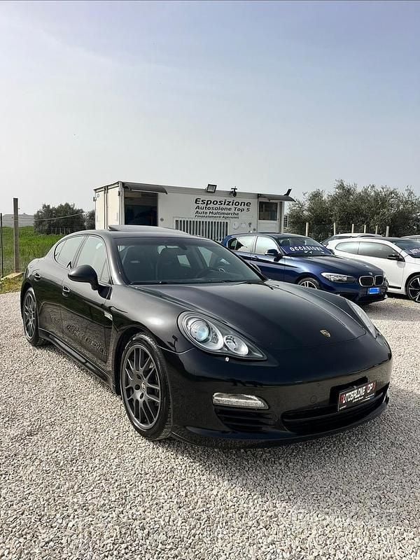 Usata Porsche Panamera 250 CV (183 kW) 2014 Nero Utilitaria