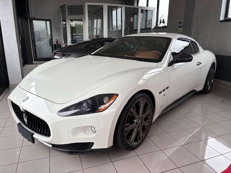 Usata Maserati Granturismo 450 CV (330 kW) 2009 Bianco Coupé