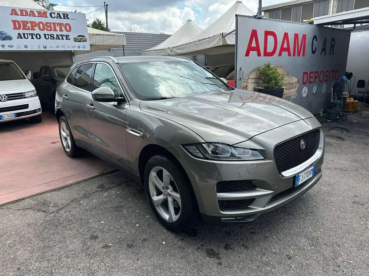 Usata Jaguar F-Pace Prestige 179 CV (131 kW) 2017 Grigio SUV