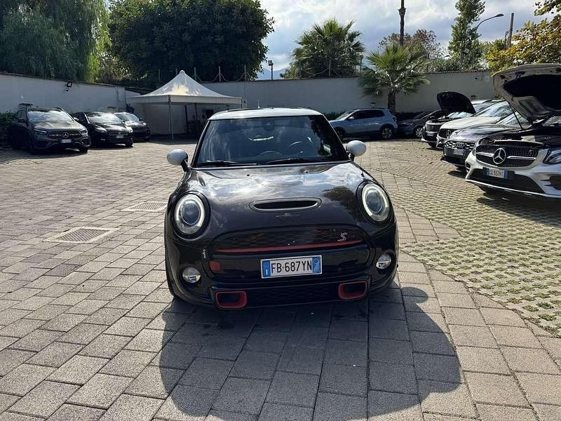 Usata Mini Cooper SD Business 170 CV (125 kW) 2015 Utilitaria