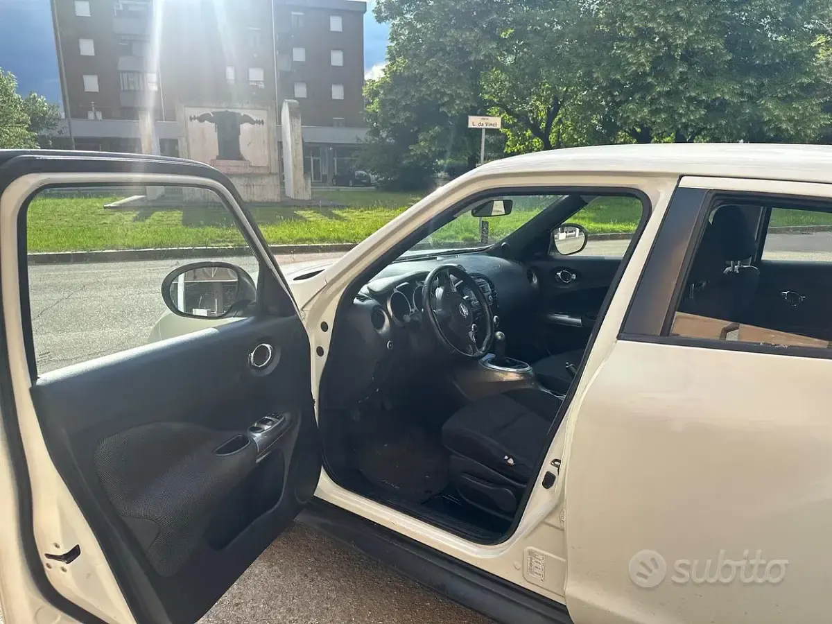 Usata Nissan Juke 117 CV (86 kW) 2014 Bianco SUV