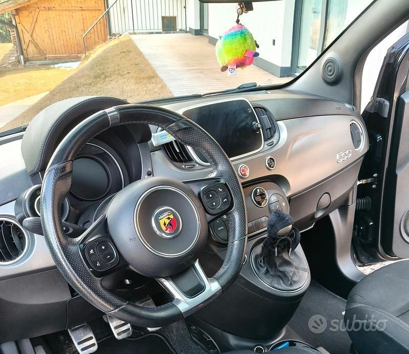 Usata Abarth 595 Pista 160 CV (117 kW) 2018 Nero Utilitaria