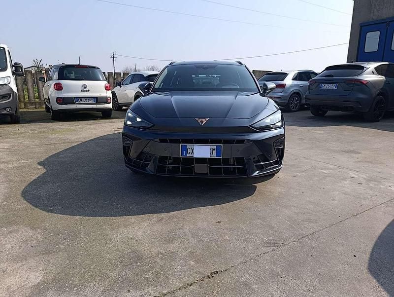 Usata Cupra Leon 150 CV (110 kW) 2024 Blu/azzurro Station wagon