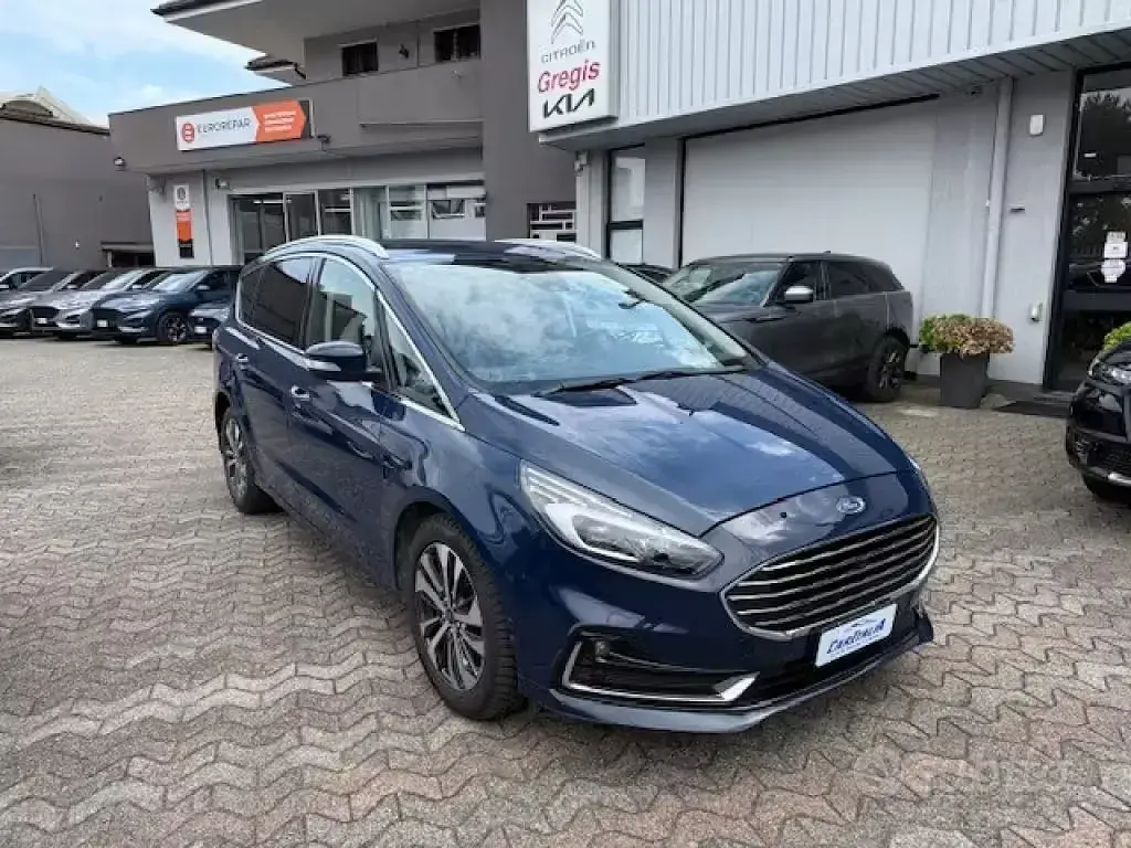 Usata Ford S-MAX Business Edition 150 CV (110 kW) 2022 Blu Monovolume