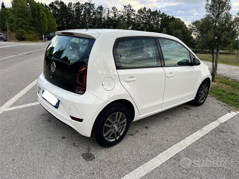 Usata VW up! move up! 68 CV (50 kW) 2018 Utilitaria