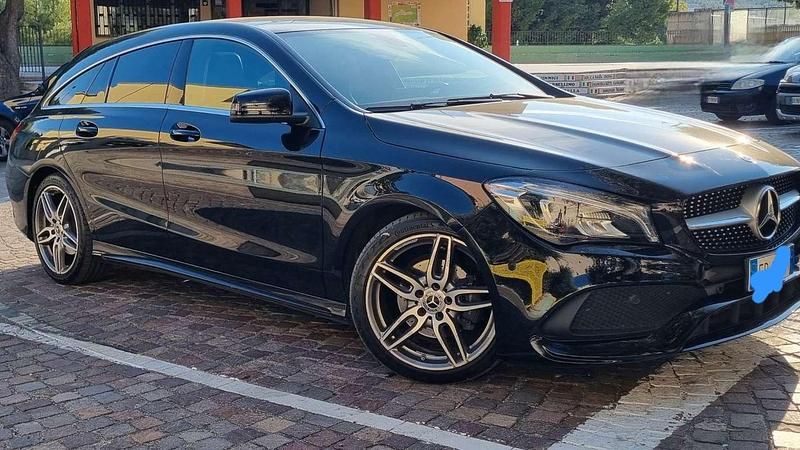 Usata Mercedes CLA200 Shooting Brake Premium 136 CV (100 kW) 2018 Station wagon