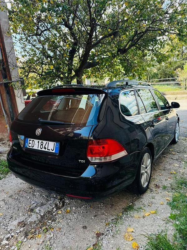 Usata VW Golf VI Comfortline 105 CV (77 kW) 2010 Nero Utilitaria