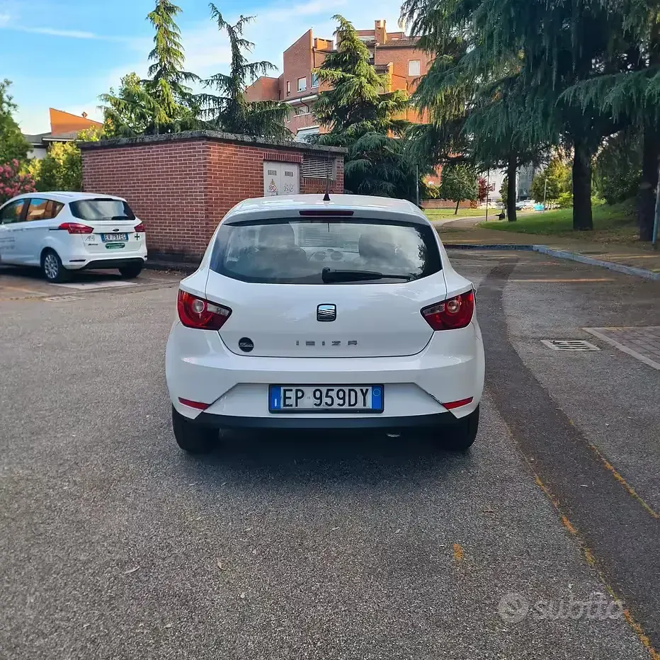 Usata Seat Ibiza 69 CV (50 kW) 2013 Bianco Berlina