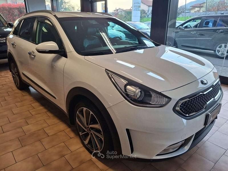 Usata Kia Niro Style 105 CV (77 kW) 2017 Bianco SUV