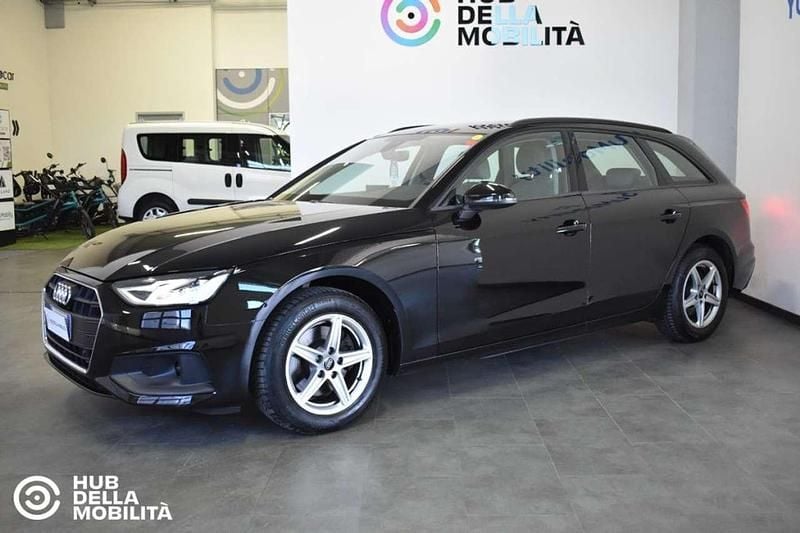 Usata Audi A4 150 CV (110 kW) 2021 Nero Station wagon