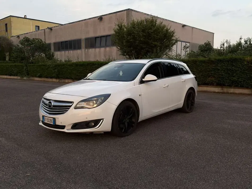 Usata Opel Insignia Business 163 CV (119 kW) 2015 Station wagon