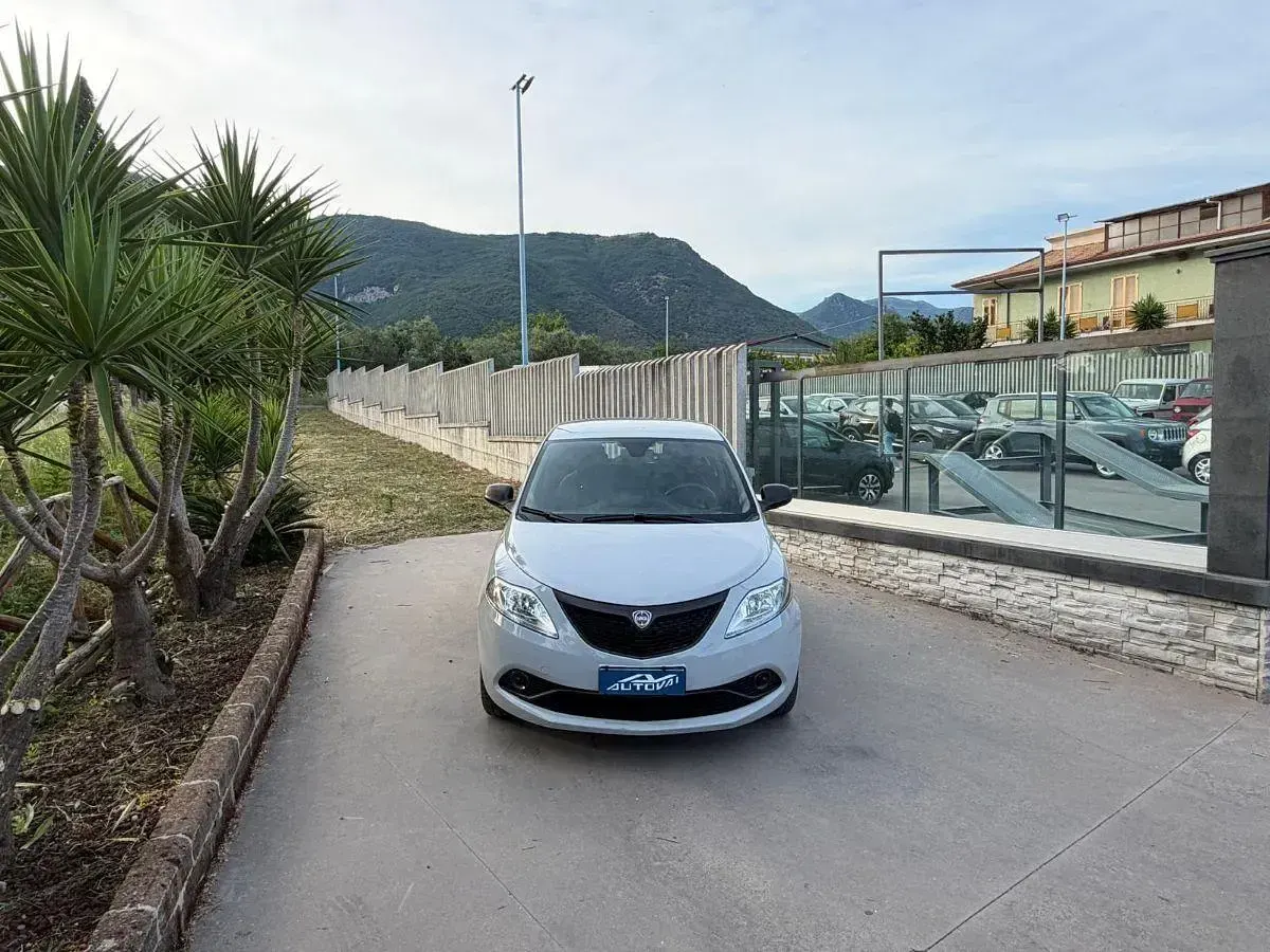 Usata Lancia Ypsilon Gold 69 CV (50 kW) 2020