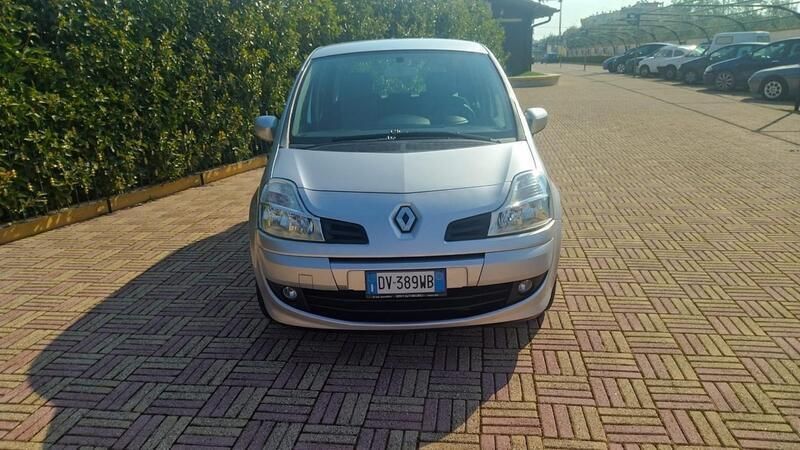 Grigio Usata 2009 Renault Modus Dynamique Monovolume | 4950 € - Immagine 1/4