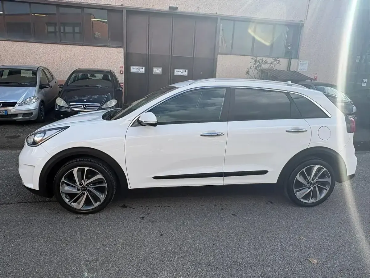 Usata Kia Niro 104 CV (76 kW) 2019 Bianco SUV