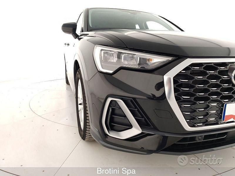 Usata Audi Q3 Sportback S-Line 150 CV (110 kW) 2022 Nero SUV