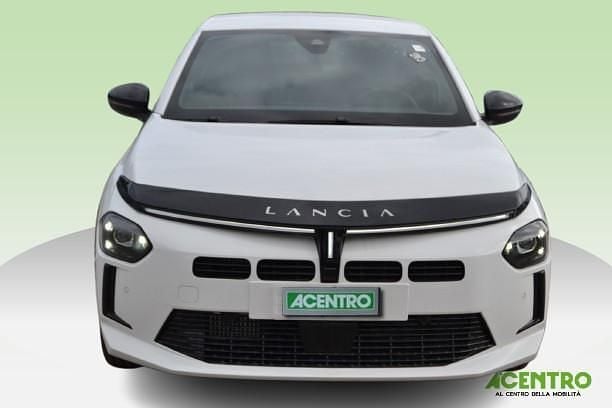 Usata Lancia Ypsilon 100 CV (73 kW) 2024 Bianco Utilitaria