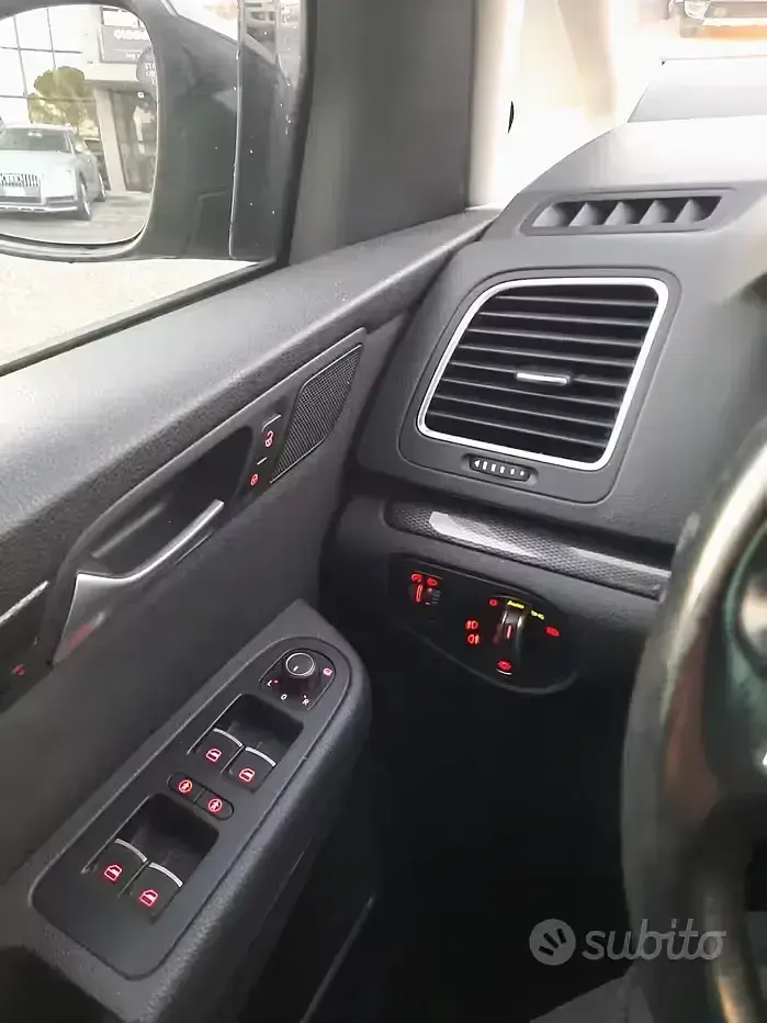 Usata Seat Alhambra 4Drive 150 CV (110 kW) 2017 Grigio Monovolume