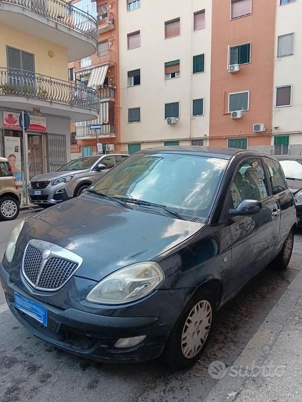 Usata Lancia Ypsilon 2002 Nero Utilitaria