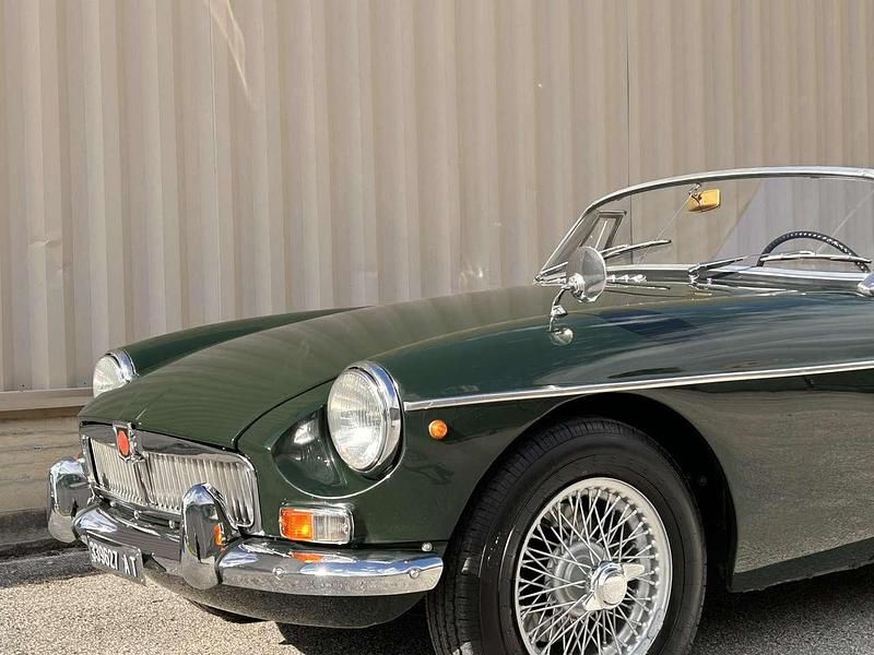 Usata MG B 95 CV (69 kW) 1966 Verde Cabrio