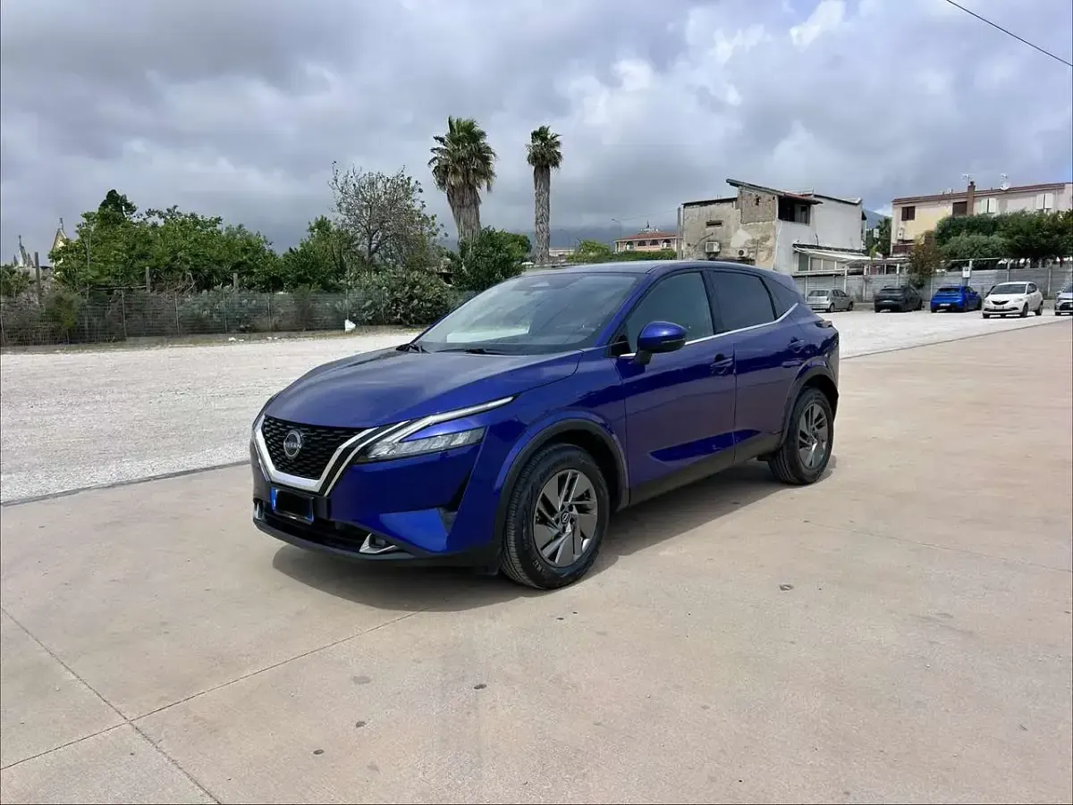 Usado Nissan Qashqai 158 HP (116 kW) 2023 Azul SUV