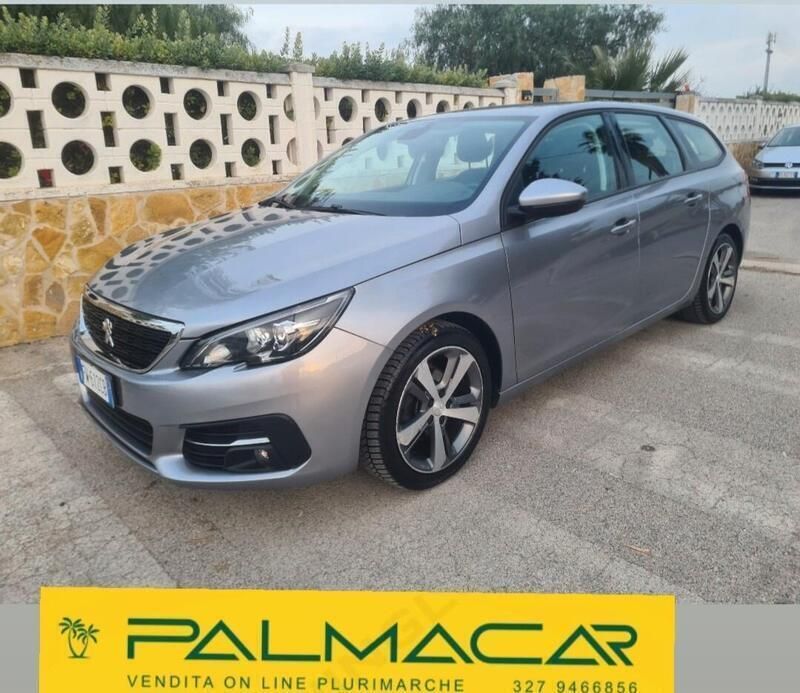 Usata Peugeot 208 GT-line 120 CV (88 kW) 2019 Grigio Utilitaria