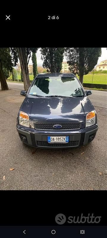Usata Ford Fusion 80 CV (58 kW) 2006 Blu Utilitaria