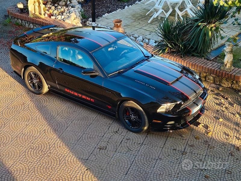 Usata Ford Mustang S 305 CV (224 kW) 2014 Nero Coupé