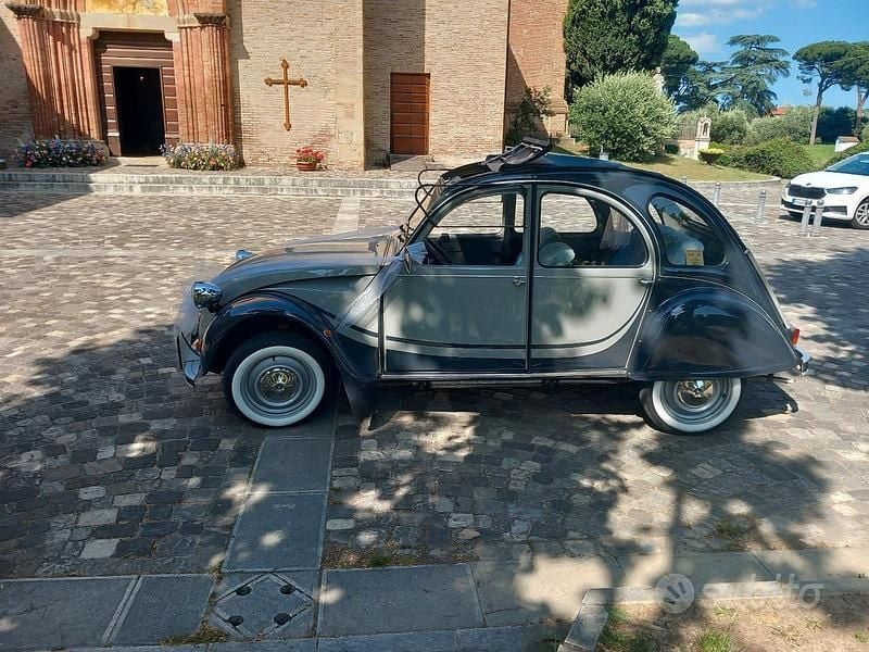 Usata Citroën 2CV Charleston 29 CV (21 kW) 1985 Grigio Berlina
