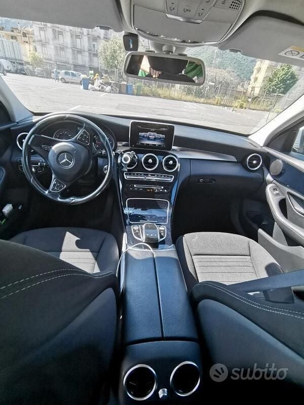 Usata Mercedes C220 Business 170 CV (125 kW) 2015 Blu/azzurro Station wagon
