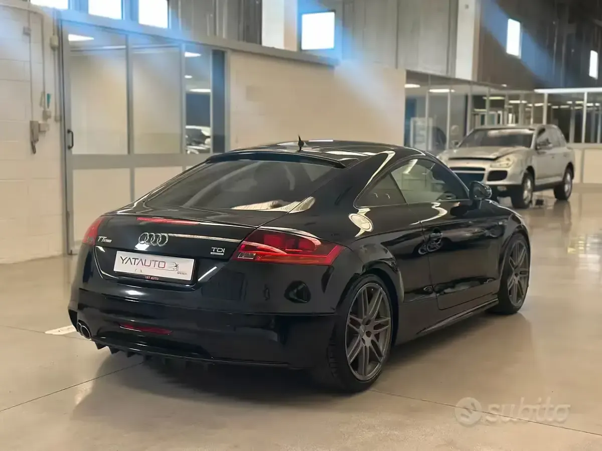 Usata Audi TT Advanced 170 CV (125 kW) 2010 Nero Coupé