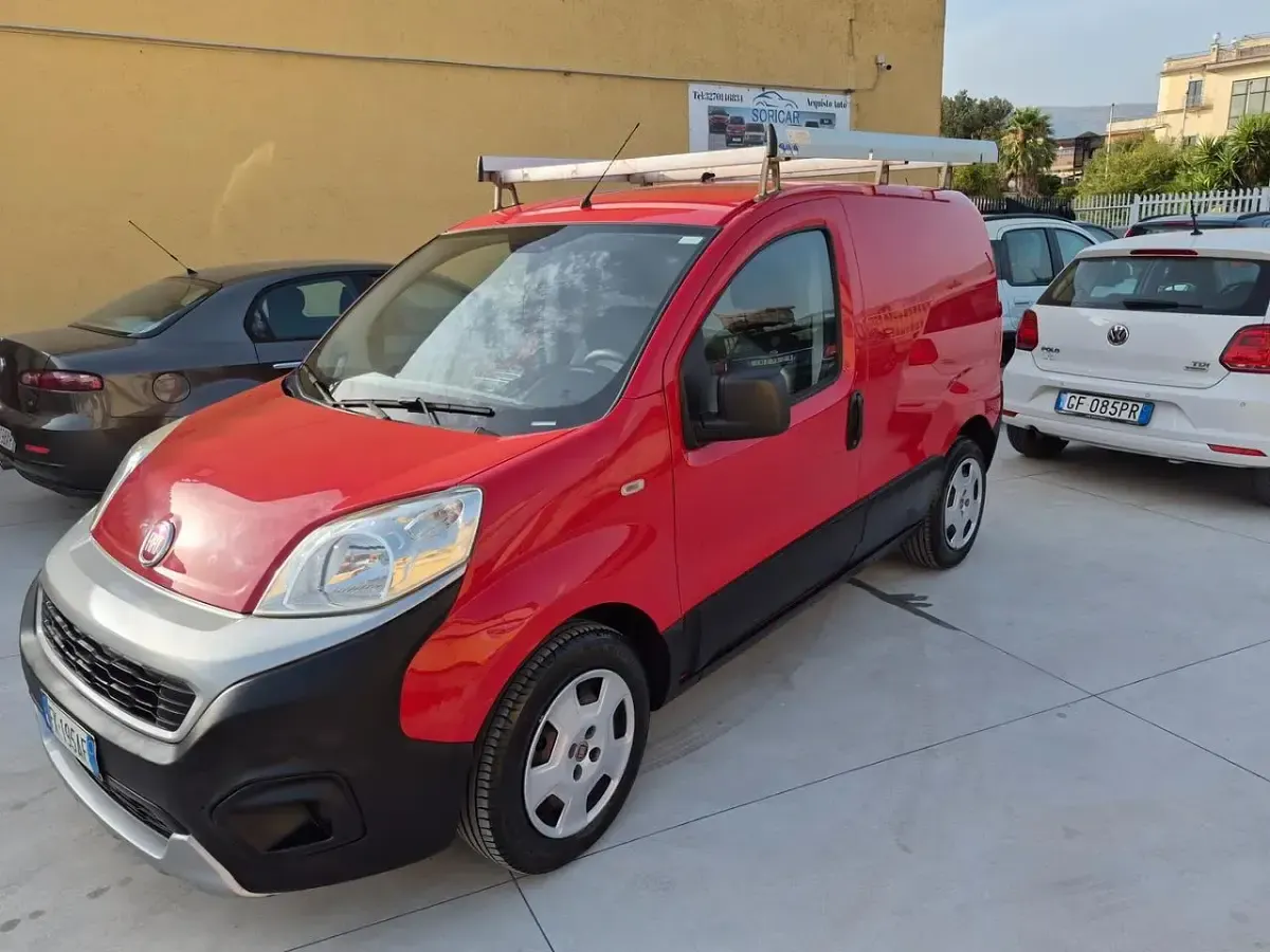 Usata Fiat Fiorino 95 CV (69 kW) 2017 Rosso Monovolume