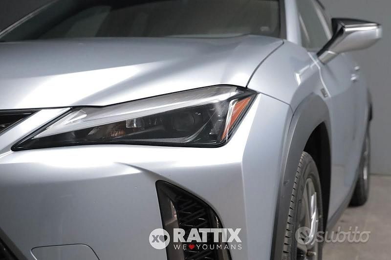 Usata Lexus UX 2024 SUV