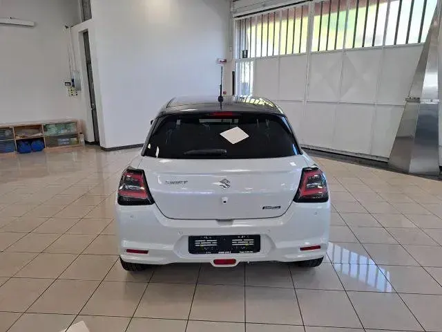 Nuova Suzuki Swift 81 CV (59 kW) 2026 Bianco Utilitaria