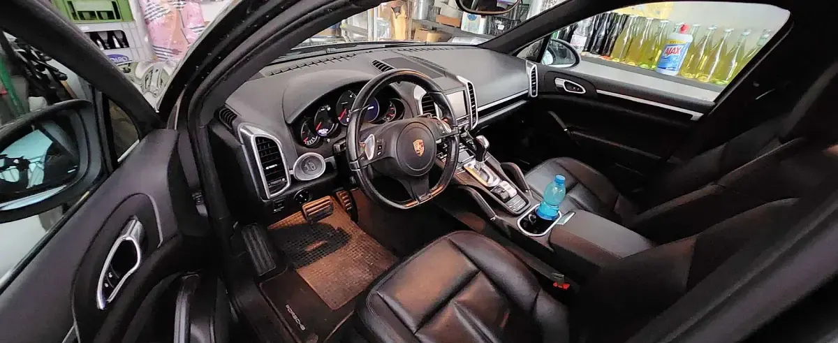 Usata Porsche Cayenne 245 CV (180 kW) 2012 Grigio SUV