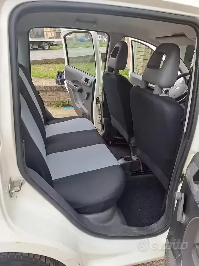 Usata Fiat Panda 69 CV (50 kW) 2011 Bianco Utilitaria