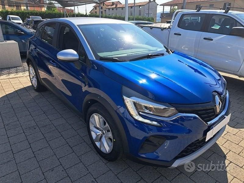 Usata Renault Captur Zen 100 CV (73 kW) 2021 Blu SUV