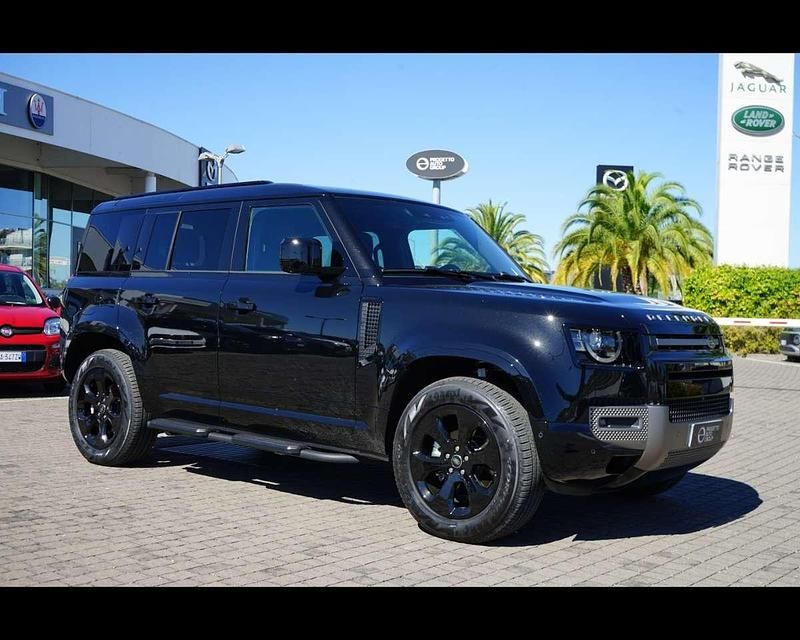 Usata Land Rover Defender SE Dynamic 200 CV (147 kW) 2025 Santorini black [1ag] SUV