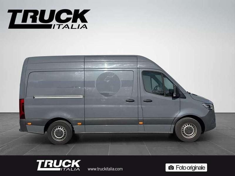 Usata Mercedes Sprinter 163 CV (119 kW) 2021 Grigio scuro Furgone