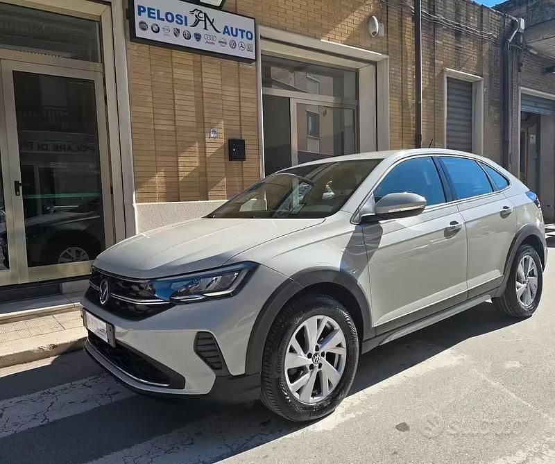 Usata VW Taigo 110 CV (80 kW) 2022 Grigio SUV