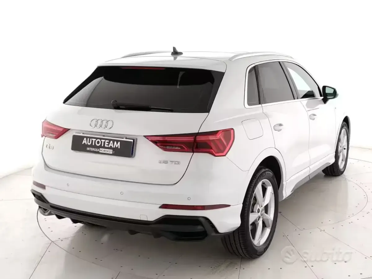 Usata Audi Q3 S-Line 150 CV (110 kW) 2018 Bianco SUV