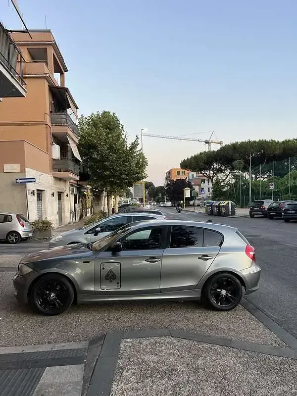 Usata BMW 118 143 CV (105 kW) 2011 Utilitaria