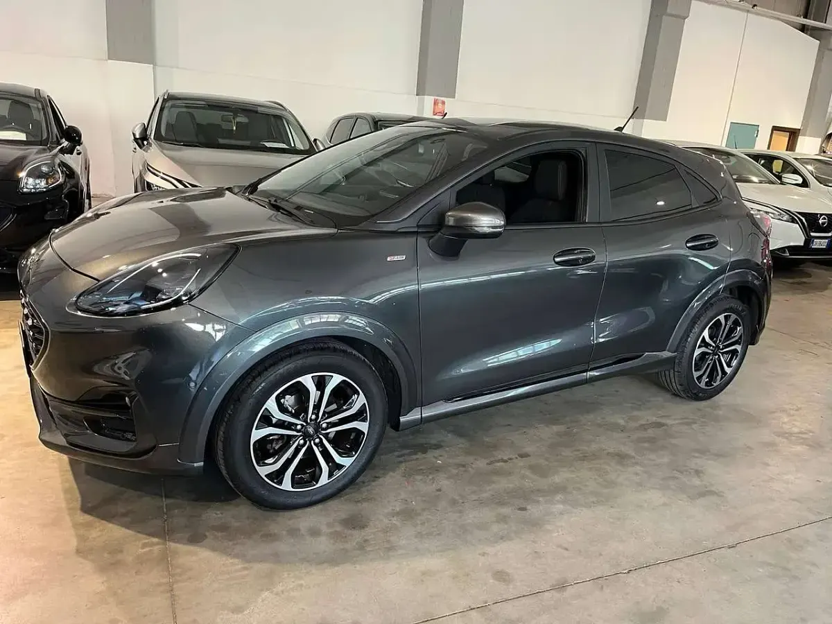 Usata Ford Puma ST-Line 125 CV (91 kW) 2023 Magnetic grey SUV