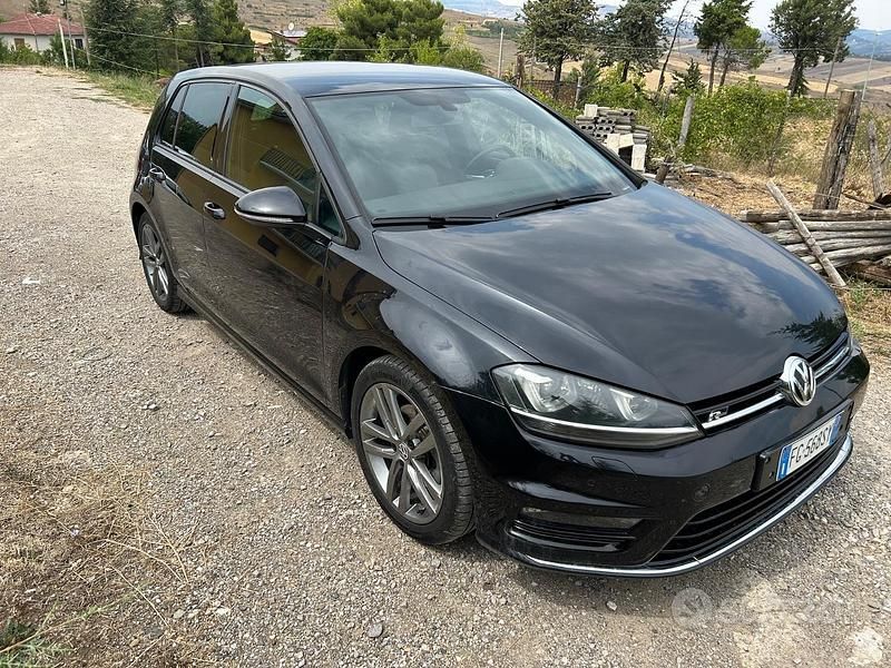 Blu Usata 2017 VW Golf VII Due volumi | 12.000 € (Buon prezzo) - Immagine 1/4