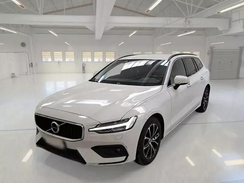 Usata 2021 Volvo V60 Business Edition Station wagon | 24.500 € (Buon prezzo) - Immagine 1/4