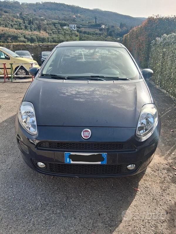 Usata Fiat Punto Street 77 CV (56 kW) 2015 Blu Utilitaria
