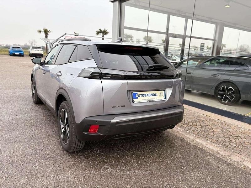 Usata Peugeot 2008 Allure 102 CV (75 kW) 2025 Grigio SUV